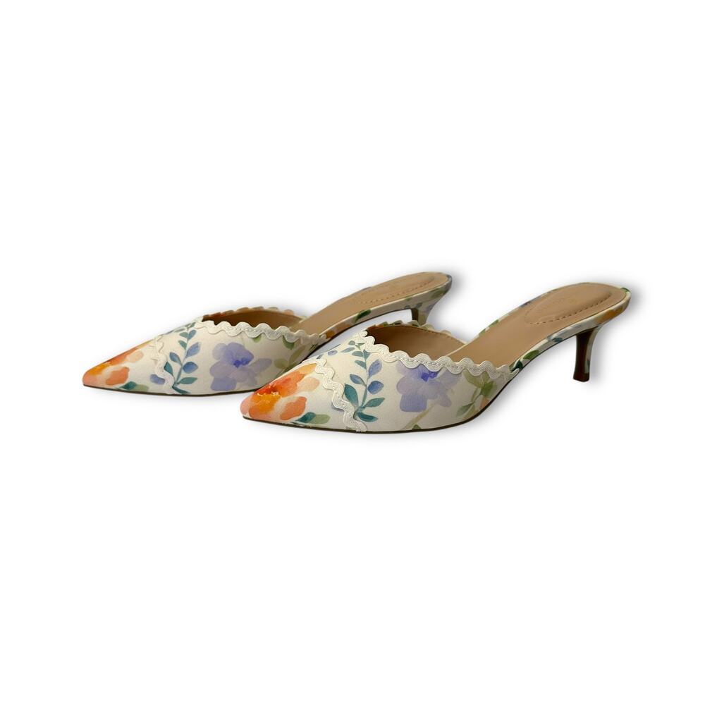 Bandolino Mymy Slip-on Pointy Toe Kitten Heel Dress Pumps 6.5 Light Pink Floral - Picture 12 of 12